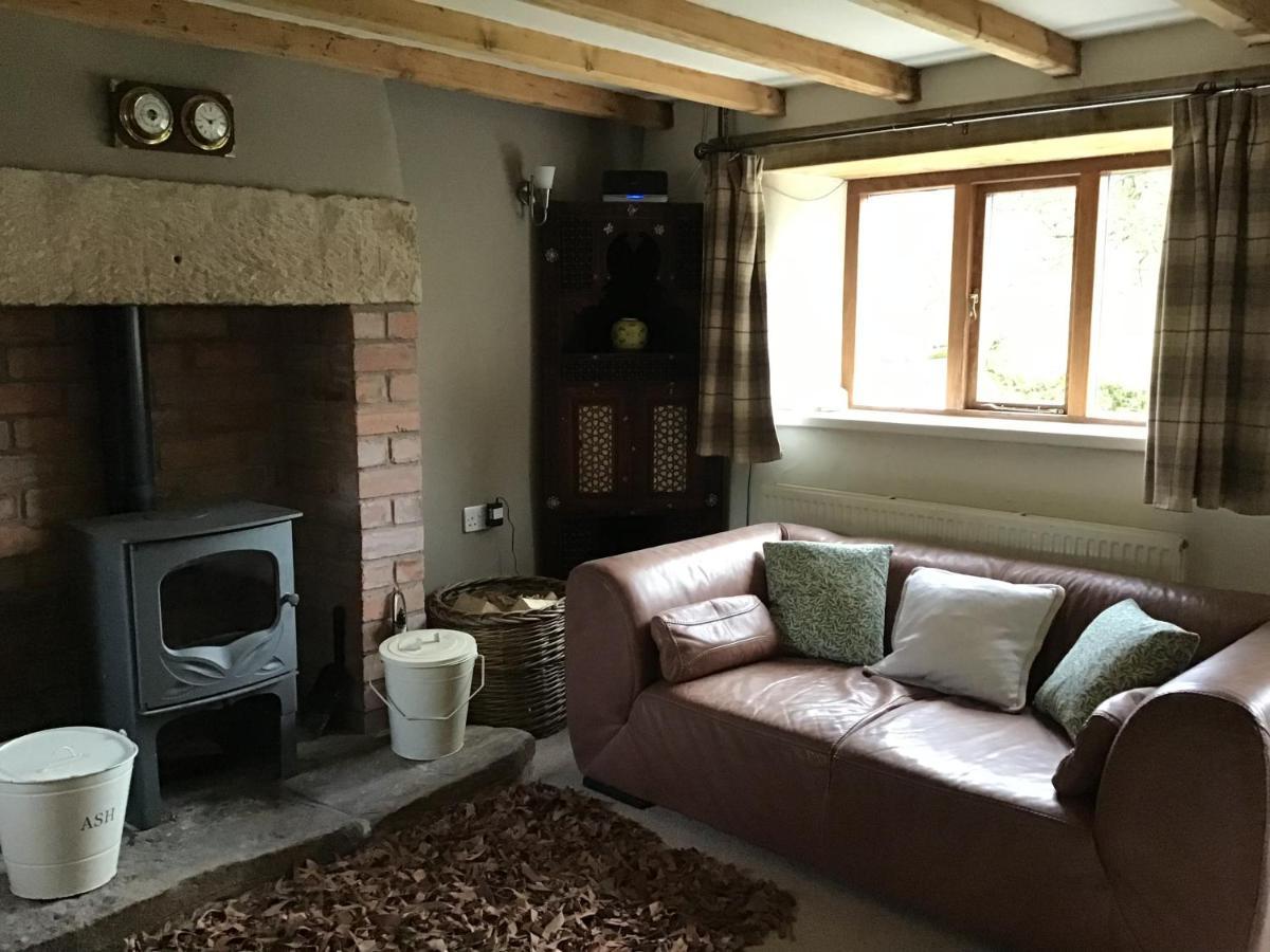Lee House Farm Holiday Cottage With Possible Use Of Hot Tub Ninety Pounds A Session Waterfall Eksteriør bilde