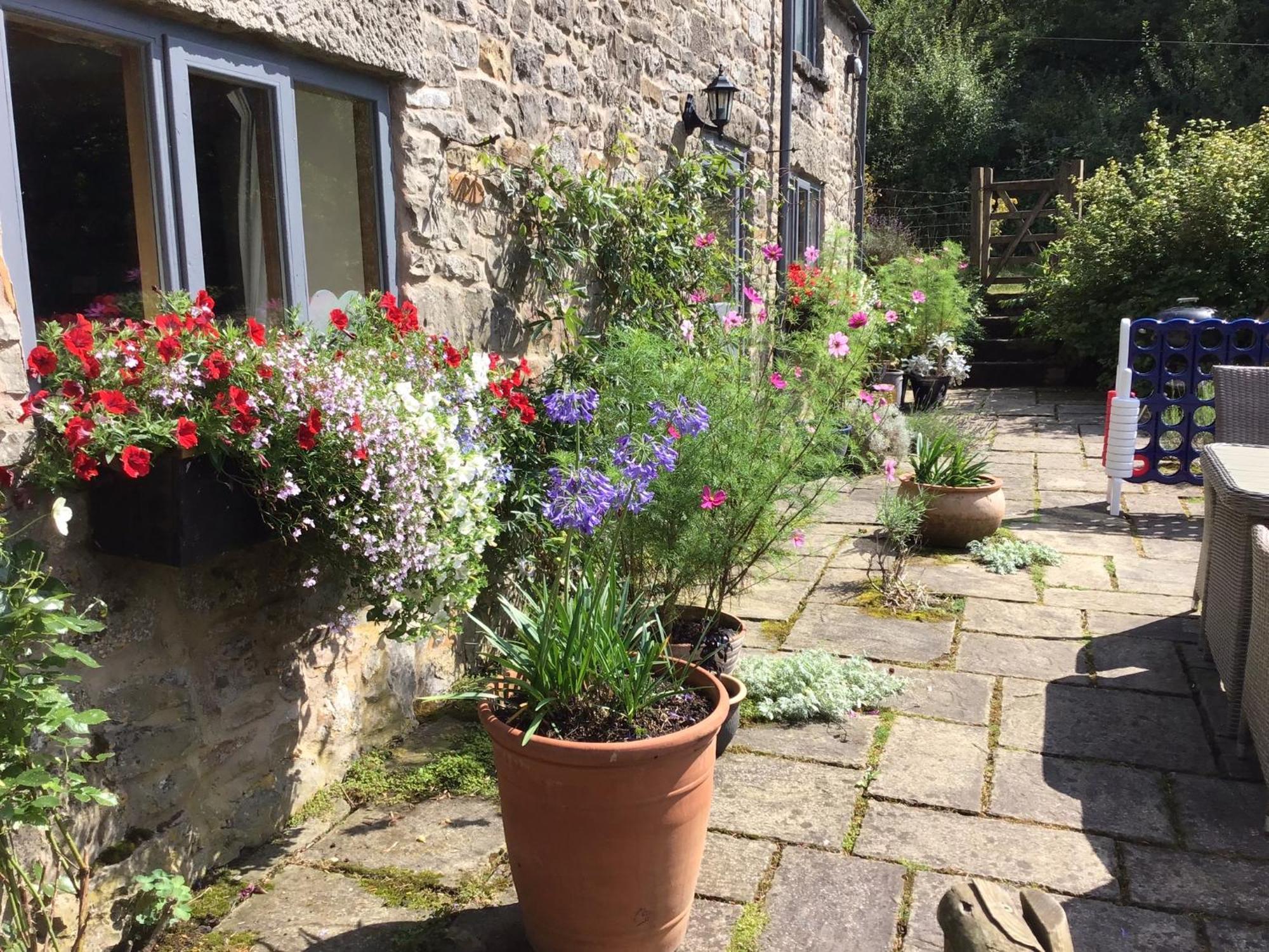 Lee House Farm Holiday Cottage With Possible Use Of Hot Tub Ninety Pounds A Session Waterfall Eksteriør bilde